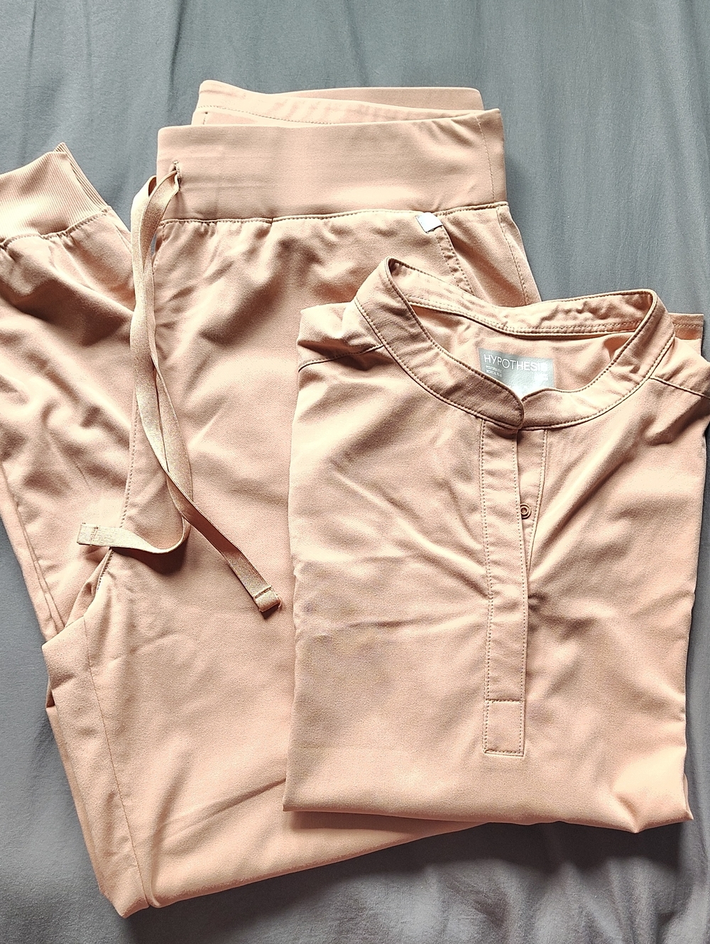 Hypothesis Women's Scrub Set